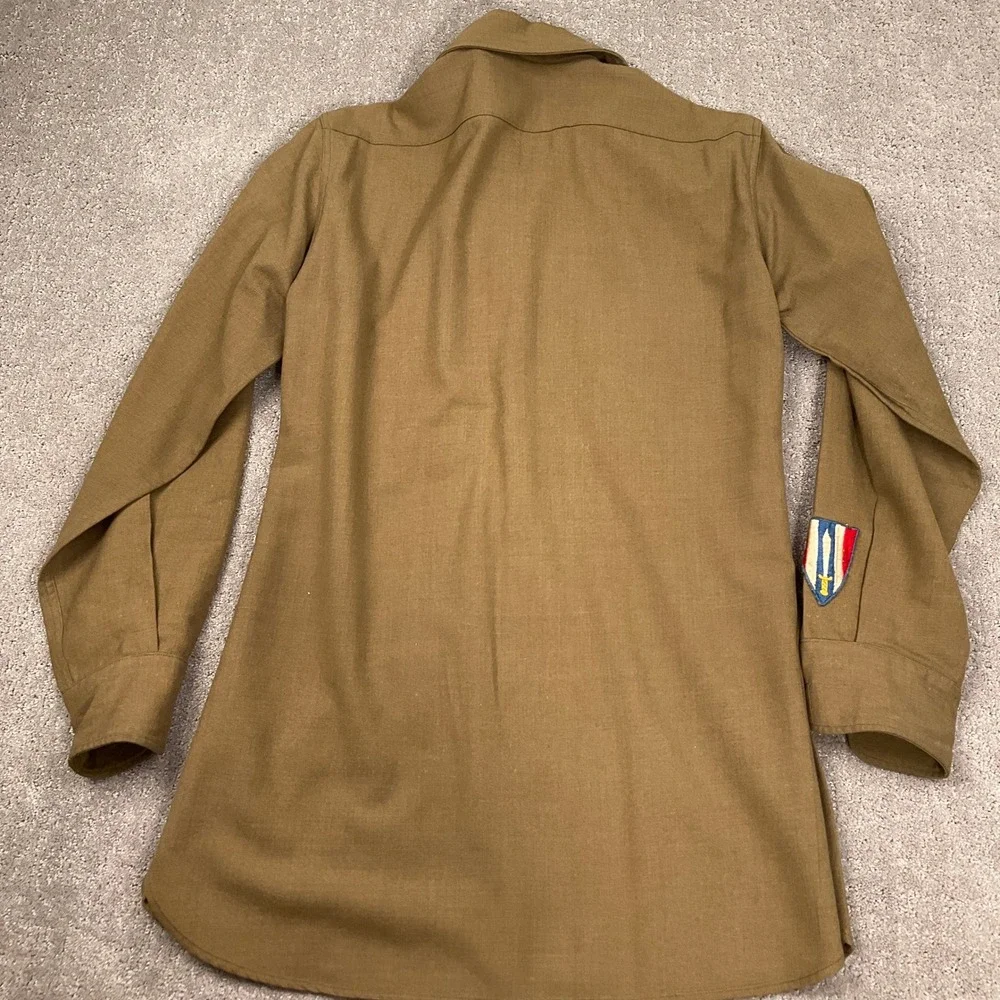 US Military Field Shirt Men 15x33 Khaki WWII Techinician 5th Grade First Service